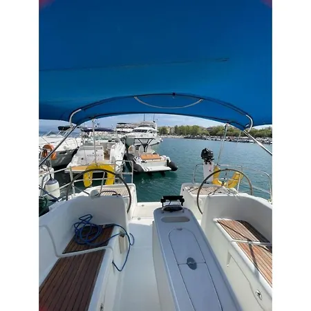 S Odyssey 21032i Hotel